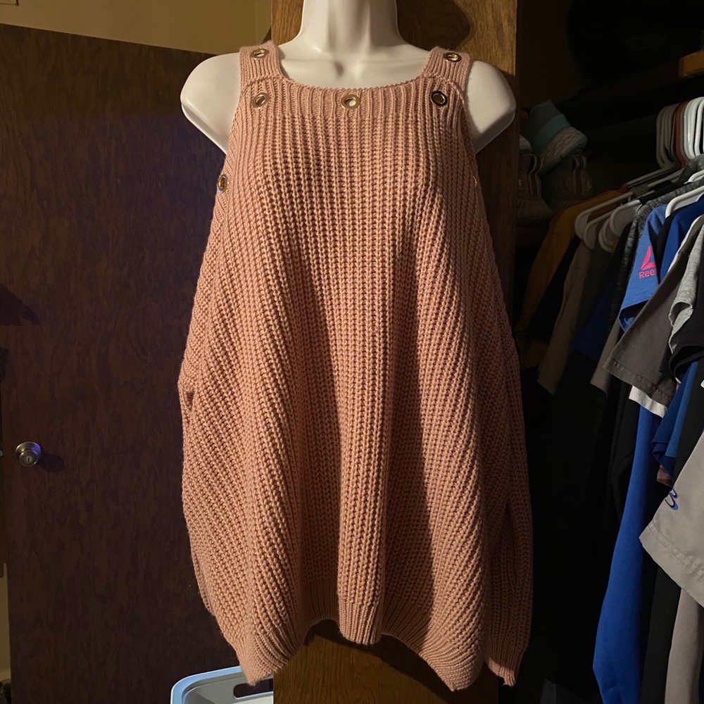 Elan Peep Shoulder Sweater